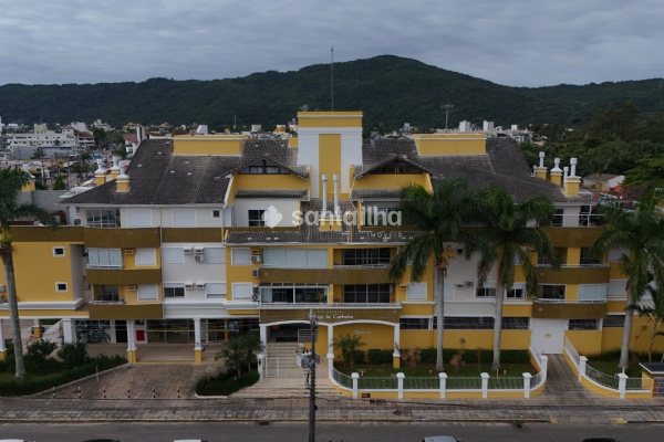 Cobertura à venda com 224m², 4 quartos, 4 suítes, 2 vagas no bairro Cachoeira do Bom Jesus em Florianópolis