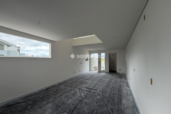 Casa à venda com 135m², 2 quartos, 2 suítes, 2 vagas no bairro Campeche em Florianópolis