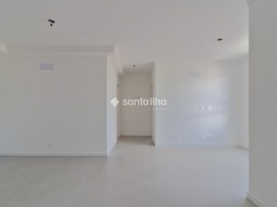 Apartamento à venda com 69m², 2 quartos, 2 suítes, 1 vaga no bairro Centro em Florianópolis - Foto 14