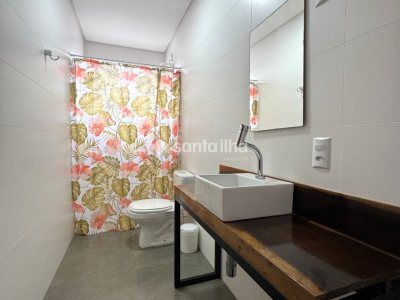 Casa para alugar com 120m², 3 quartos, 1 suíte, 1 vaga no bairro Campeche em Florianópolis - Foto 17