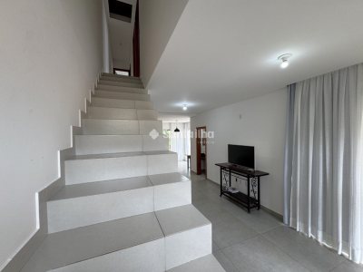 Casa para alugar com 120m², 3 quartos, 1 suíte, 1 vaga no bairro Campeche em Florianópolis - Foto 13
