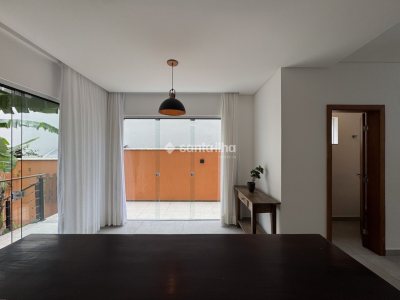 Casa para alugar com 120m², 3 quartos, 1 suíte, 1 vaga no bairro Campeche em Florianópolis - Foto 7