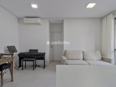 Apartamento à venda com 74m², 3 quartos, 1 suíte, 2 vagas no bairro Carvoeira em Florianópolis - Foto 6