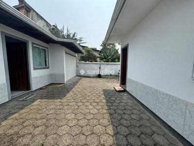 Casa à venda com 135m², 4 quartos, 1 suíte, 4 vagas no bairro Morro das Pedras em Florianópolis - Foto 6