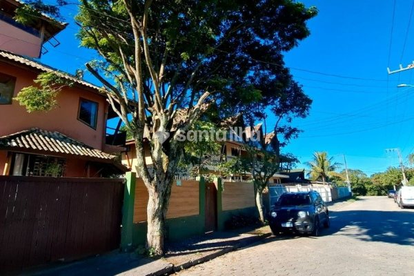 Casa à venda com 94m², 2 quartos, 2 vagas no bairro Campeche em Florianópolis