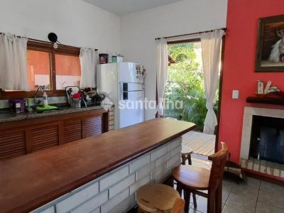 Casa à venda com 94m², 2 quartos, 2 vagas no bairro Campeche em Florianópolis - Foto 9