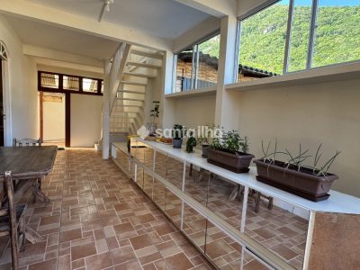 Casa à venda com 100m², 4 quartos, 2 vagas no bairro Pântano do Sul em Florianópolis - Foto 13