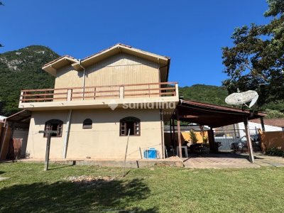 Casa à venda com 100m², 4 quartos, 2 vagas no bairro Pântano do Sul em Florianópolis - Foto 2