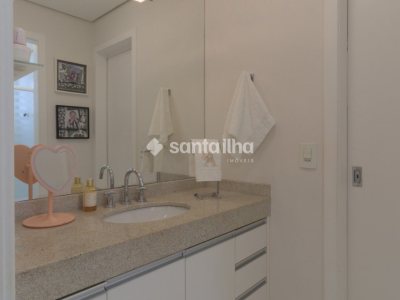 Apartamento à venda com 131m², 3 quartos, 1 suíte, 2 vagas no bairro Centro em Florianópolis - Foto 35