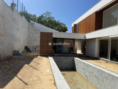 Casa em Condomínio à venda com 440m², 3 quartos, 3 suítes, 4 vagas no bairro Rio Tavares em Florianópolis - Foto 21
