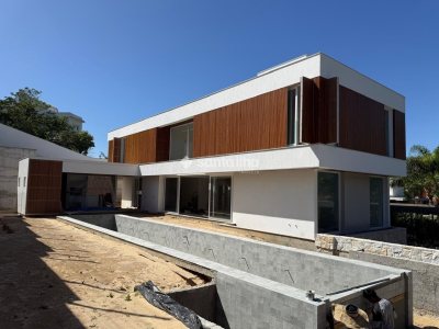 Casa em Condomínio à venda com 440m², 3 quartos, 3 suítes, 4 vagas no bairro Rio Tavares em Florianópolis - Foto 13