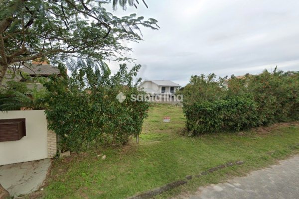 Terreno à venda com 485m² no bairro Campeche em Florianópolis