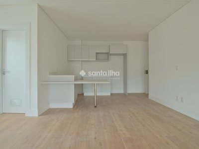 Studio à venda com 50m², 1 quarto, 1 vaga no bairro Saco Grande em Florianópolis - Foto 2