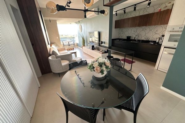 Apartamento à venda com 76m², 2 quartos, 1 suíte, 2 vagas no bairro Campeche em Florianópolis