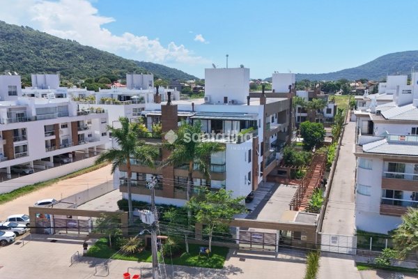 Cobertura à venda com 183m², 3 quartos, 1 suíte, 2 vagas no bairro Novo Campeche em Florianópolis