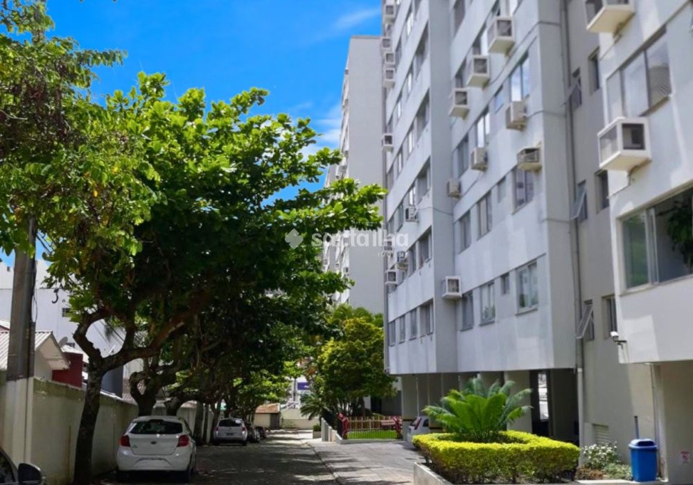 Apartamento à venda com 57m², 2 quartos, 1 vaga no bairro Centro em Florianópolis - Foto 1
