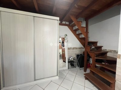 Casa à venda com 175m², 6 quartos, 1 suíte, 5 vagas no bairro Rio Tavares em Florianópolis - Foto 34