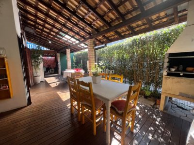 Casa à venda com 175m², 6 quartos, 1 suíte, 5 vagas no bairro Rio Tavares em Florianópolis - Foto 42