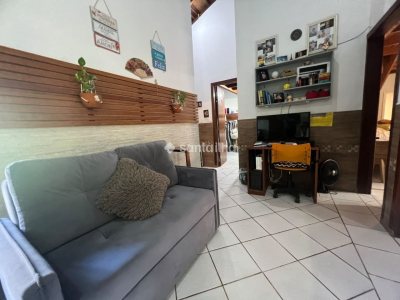 Casa à venda com 175m², 6 quartos, 1 suíte, 5 vagas no bairro Rio Tavares em Florianópolis - Foto 4
