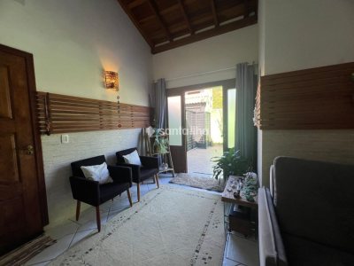 Casa à venda com 175m², 6 quartos, 1 suíte, 5 vagas no bairro Rio Tavares em Florianópolis - Foto 5