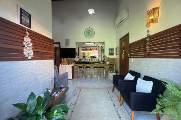 Casa à venda com 175m², 6 quartos, 1 suíte, 5 vagas no bairro Rio Tavares em Florianópolis