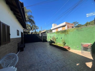 Casa à venda com 175m², 6 quartos, 1 suíte, 5 vagas no bairro Rio Tavares em Florianópolis - Foto 46