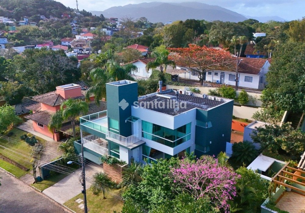 Casa em Condomínio à venda com 280m², 3 quartos, 3 suítes, 2 vagas no bairro Rio Tavares em Florianópolis - Foto 1