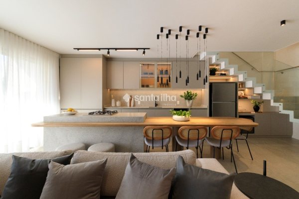 Apartamento à venda com 106m², 2 quartos, 2 suítes, 3 vagas no bairro João Paulo em Florianópolis