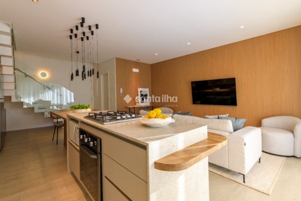 Apartamento à venda com 106m², 2 quartos, 2 suítes, 3 vagas no bairro João Paulo em Florianópolis