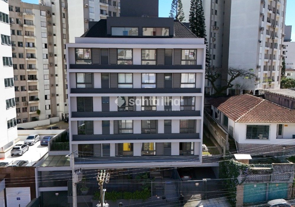 Cobertura à venda com 102m², 3 quartos, 2 suítes, 1 vaga no bairro Centro em Florianópolis - Foto 1