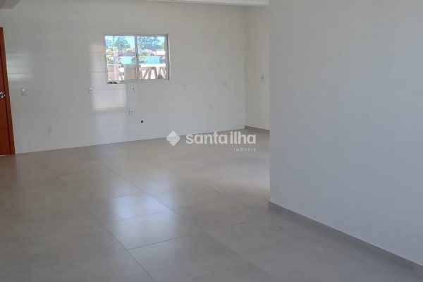 Casa à venda com 157m², 3 quartos, 2 suítes, 2 vagas no bairro Campeche em Florianópolis