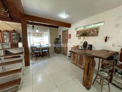 Casa à venda com 200m², 3 quartos, 2 suítes, 6 vagas no bairro Rio Tavares em Florianópolis - Foto 8