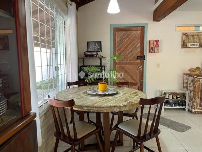 Casa à venda com 200m², 3 quartos, 2 suítes, 6 vagas no bairro Rio Tavares em Florianópolis - Foto 11