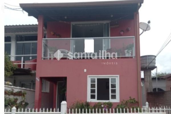 Casa à venda com 70m², 3 quartos, 1 vaga no bairro Rio Tavares em Florianópolis