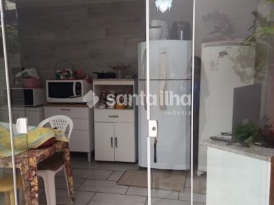 Casa à venda com 70m², 3 quartos, 1 vaga no bairro Rio Tavares em Florianópolis - Foto 4