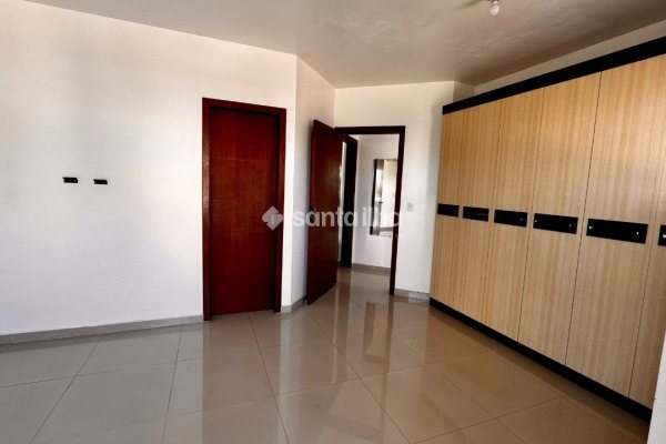 Casa à venda com 278m², 3 quartos, 1 suíte, 2 vagas no bairro Campeche Central em Florianópolis