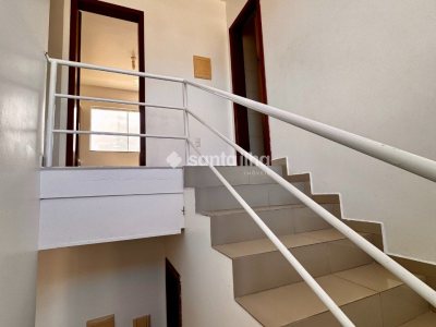 Casa à venda com 278m², 3 quartos, 1 suíte, 2 vagas no bairro Campeche Central em Florianópolis - Foto 9