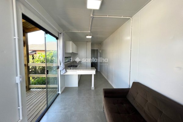 Apartamento para alugar com 30m², 1 quarto, 1 vaga no bairro Rio Tavares em Florianópolis