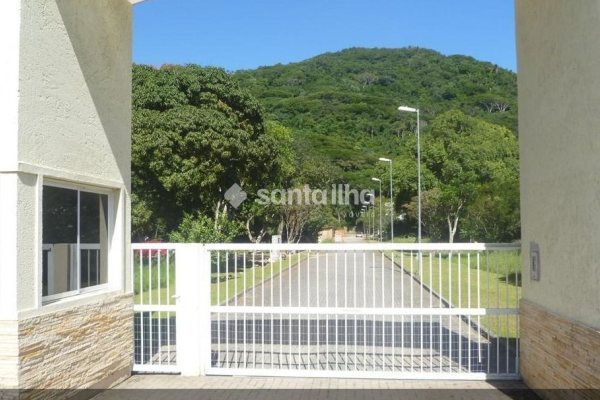 Terreno à venda com 471m², 1 vaga no bairro Pântano do Sul em Florianópolis
