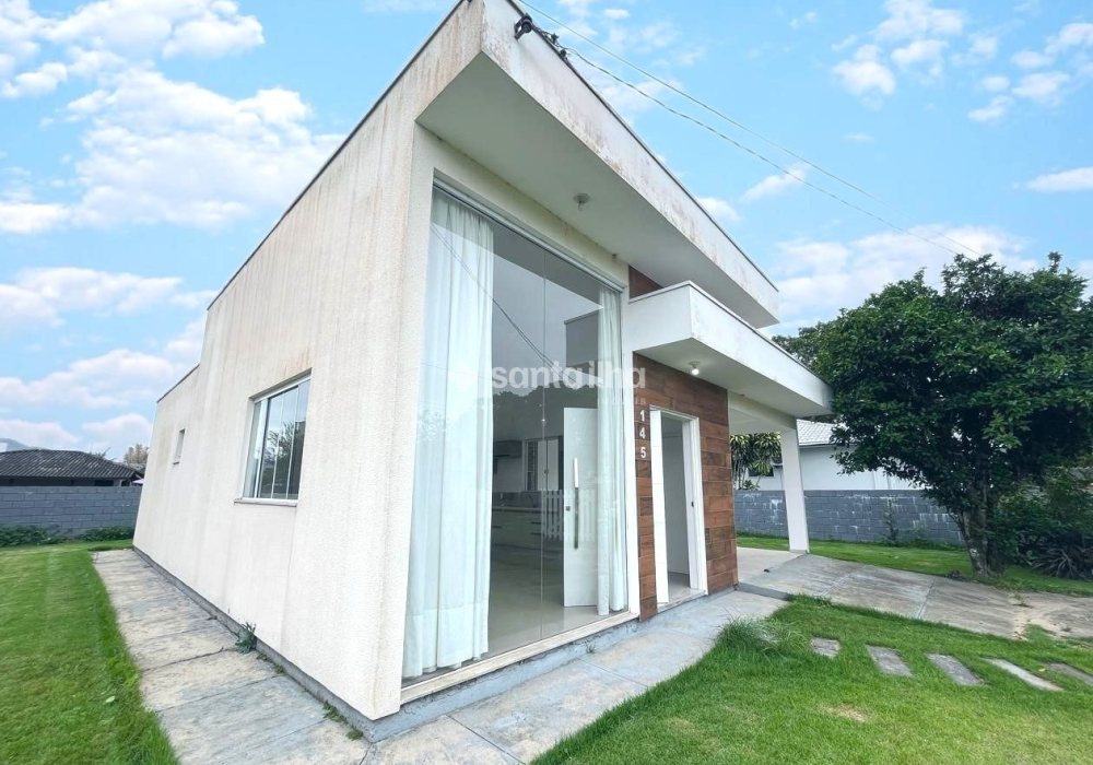 Casa para alugar com 126m², 2 quartos, 1 suíte, 2 vagas no bairro Campeche em Florianópolis - Foto 1