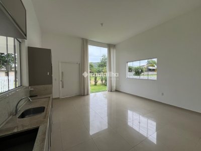 Casa para alugar com 126m², 2 quartos, 1 suíte, 2 vagas no bairro Campeche em Florianópolis - Foto 5