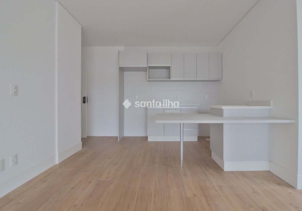 Studio à venda com 46m², 1 quarto, 1 vaga no bairro Saco Grande em Florianópolis - Foto 1