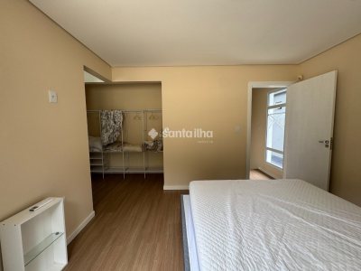 Casa à venda com 250m², 3 quartos, 2 suítes, 3 vagas no bairro Armação em Florianópolis - Foto 23