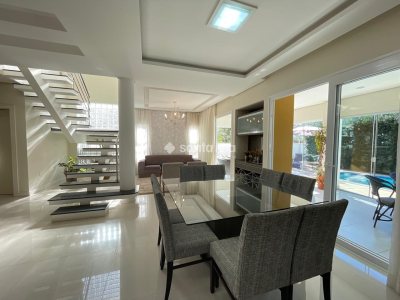 Casa para alugar ou comprar com 358m², 4 quartos, 4 suítes, 3 vagas no bairro Rio Tavares em Florianopolis - Foto 14