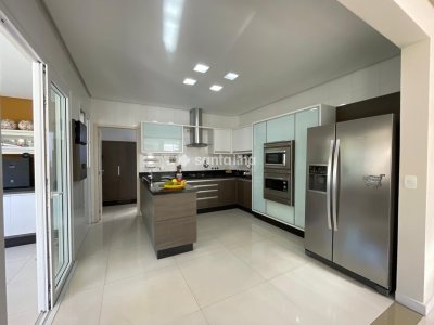 Casa para alugar ou comprar com 358m², 4 quartos, 4 suítes, 3 vagas no bairro Rio Tavares em Florianopolis - Foto 20