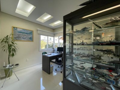 Casa para alugar ou comprar com 358m², 4 quartos, 4 suítes, 3 vagas no bairro Rio Tavares em Florianopolis - Foto 9