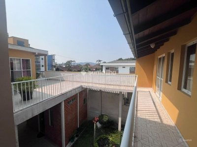Casa à venda com 255m², 8 quartos, 1 suíte, 3 vagas no bairro Lagoa da Conceição em Florianópolis - Foto 14