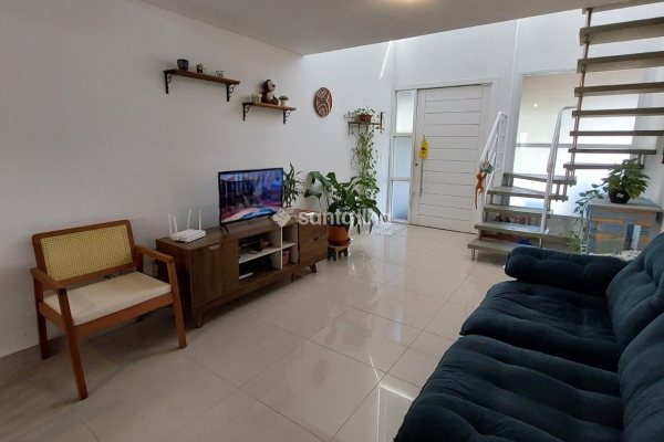 Casa à venda com 100m², 2 quartos, 2 suítes, 2 vagas no bairro Ribeirão da Ilha em Florianópolis