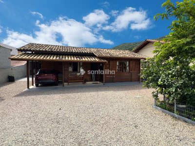 Casa à venda com 120m², 3 quartos, 4 vagas no bairro Ribeirão da Ilha em Florianópolis - Foto 2