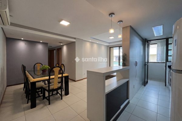 Apartamento para alugar com 102m², 3 quartos, 1 suíte, 1 vaga no bairro Campeche em Florianópolis